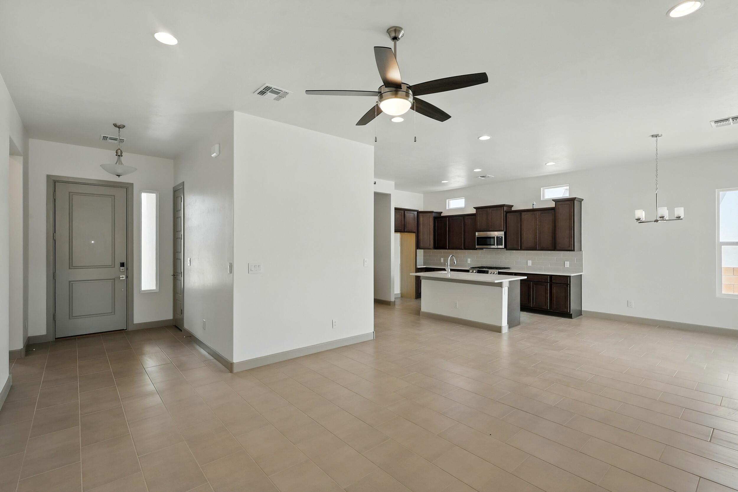 1664 Tesoro Loop, Los Lunas, New Mexico image 12
