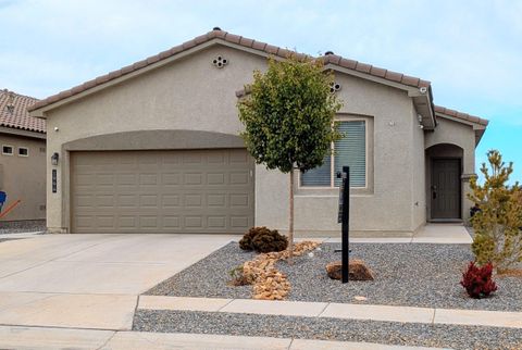 Photo of 1994 Tesoro Loop NW, Los Lunas, NM 87031 (MLS # 1101226)