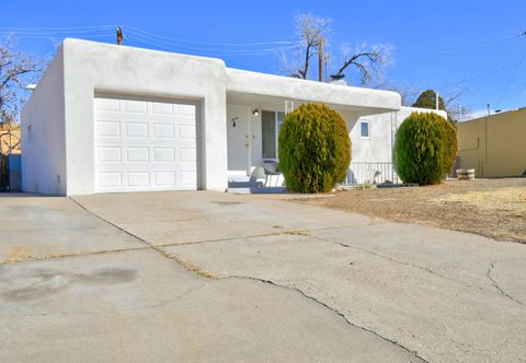 Photo of 1844 Kentucky Street NE, Albuquerque, NM 87110 (MLS # 1097728)
