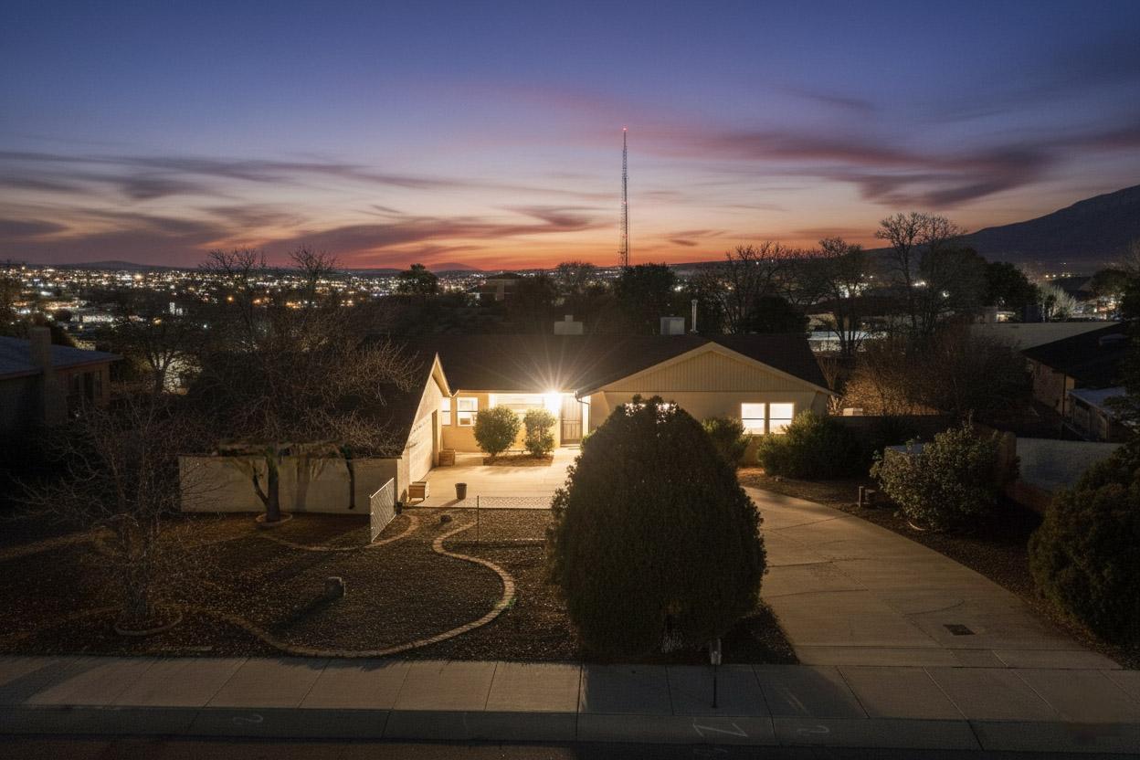 4815 Leon Grande Avenue SE