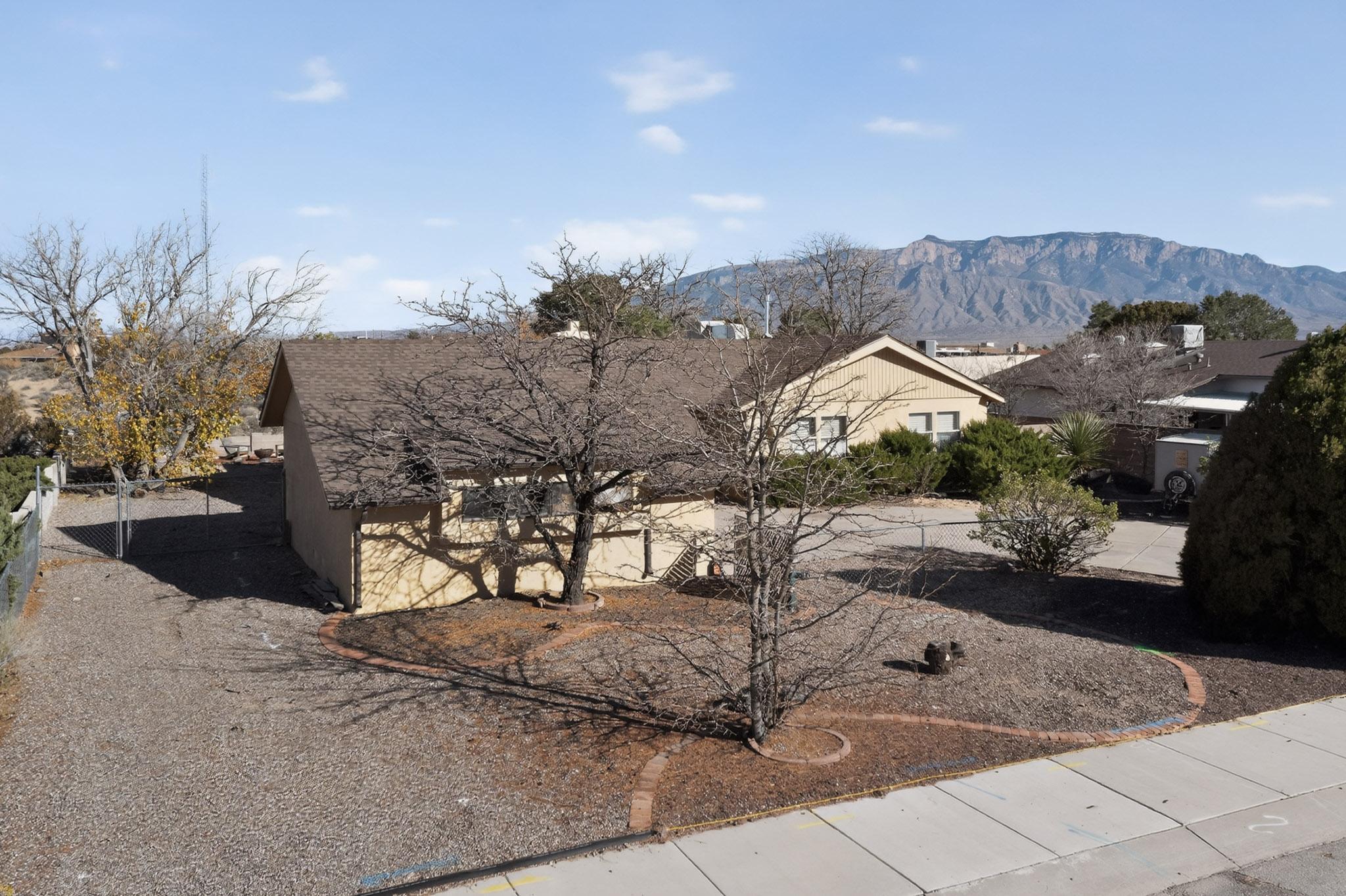 4815 Leon Grande Avenue SE