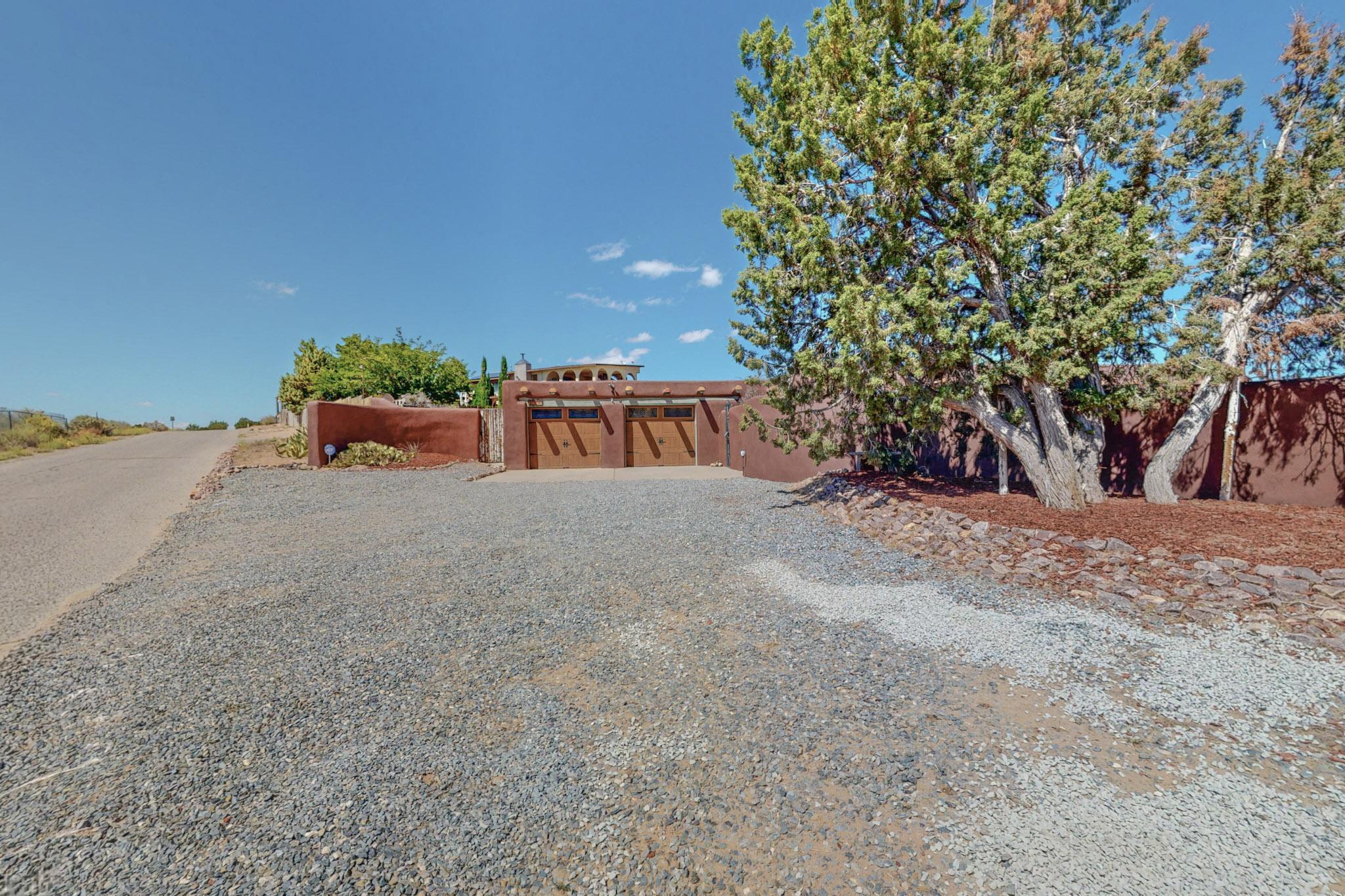 1440 Calle Cielo Vista Road, Bernalillo, New Mexico image 2
