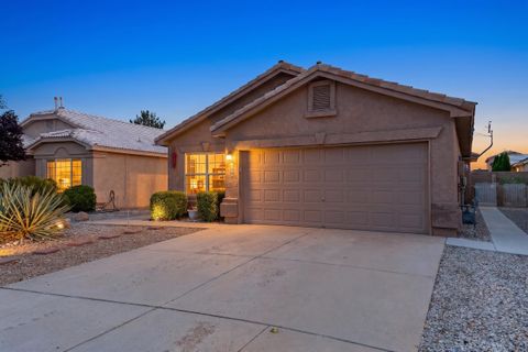 Photo of 7508 Via Serenita SW, Albuquerque, NM 87121 (MLS # 1107952)