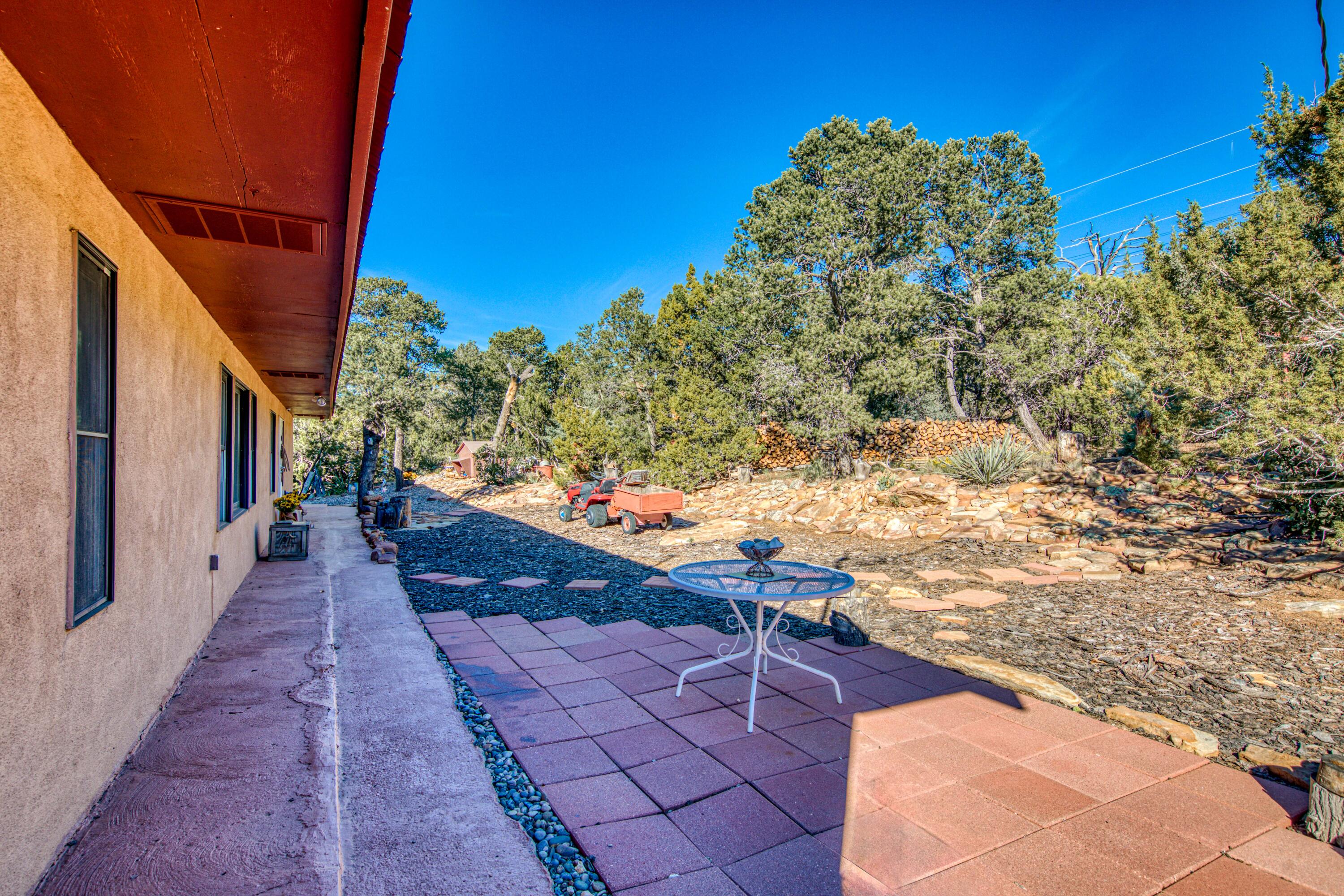 54 Sangre De Cristo Drive, Cedar Crest, New Mexico image 40