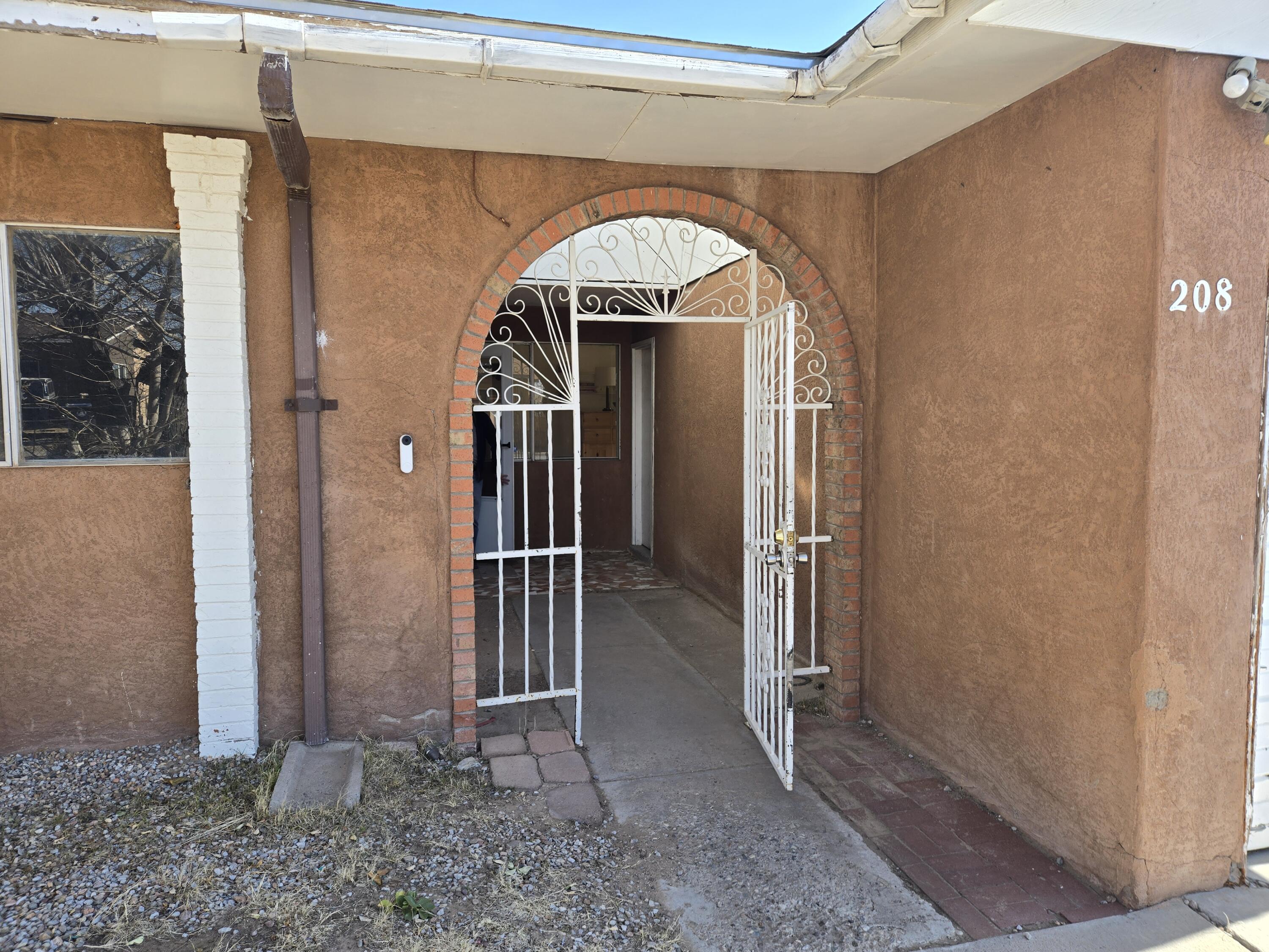 208 64th Street, Albuquerque, New Mexico image 3