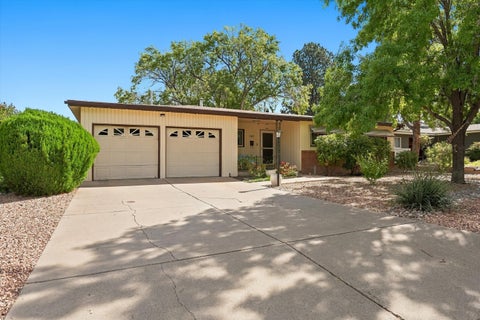 Homes For Sale - 1300 Mesilla Street<br/> Albuquerque, NM 87110