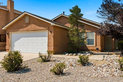 Photo of 6705 Photinia Place NW, Albuquerque, NM 87121 (MLS # 1108774)