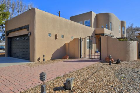 Photo of 228 Sandoval Road SW, Los Lunas, NM 87031 (MLS # 1097533)