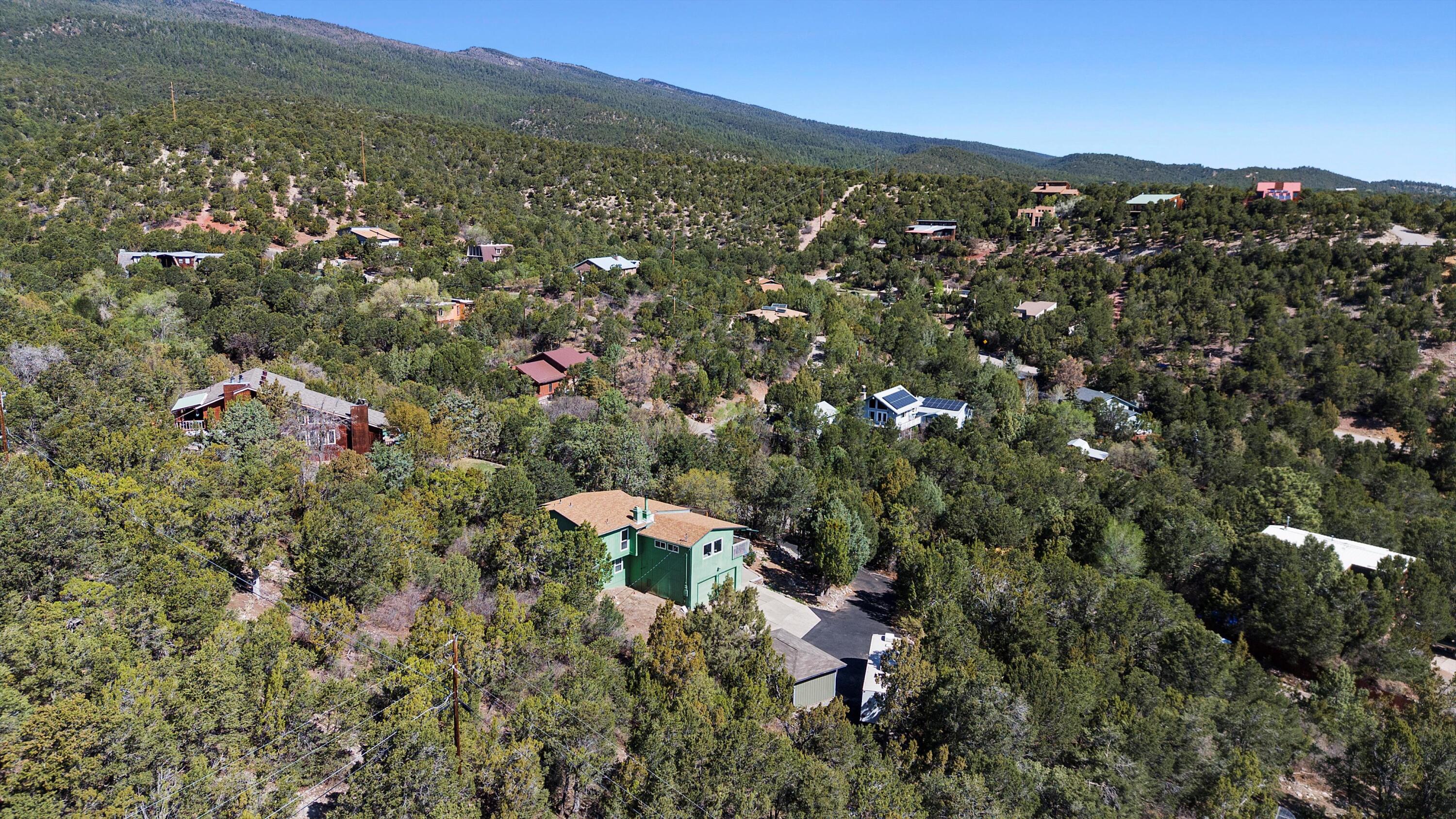 23 Forest Park Road, Cedar Crest, New Mexico image 2