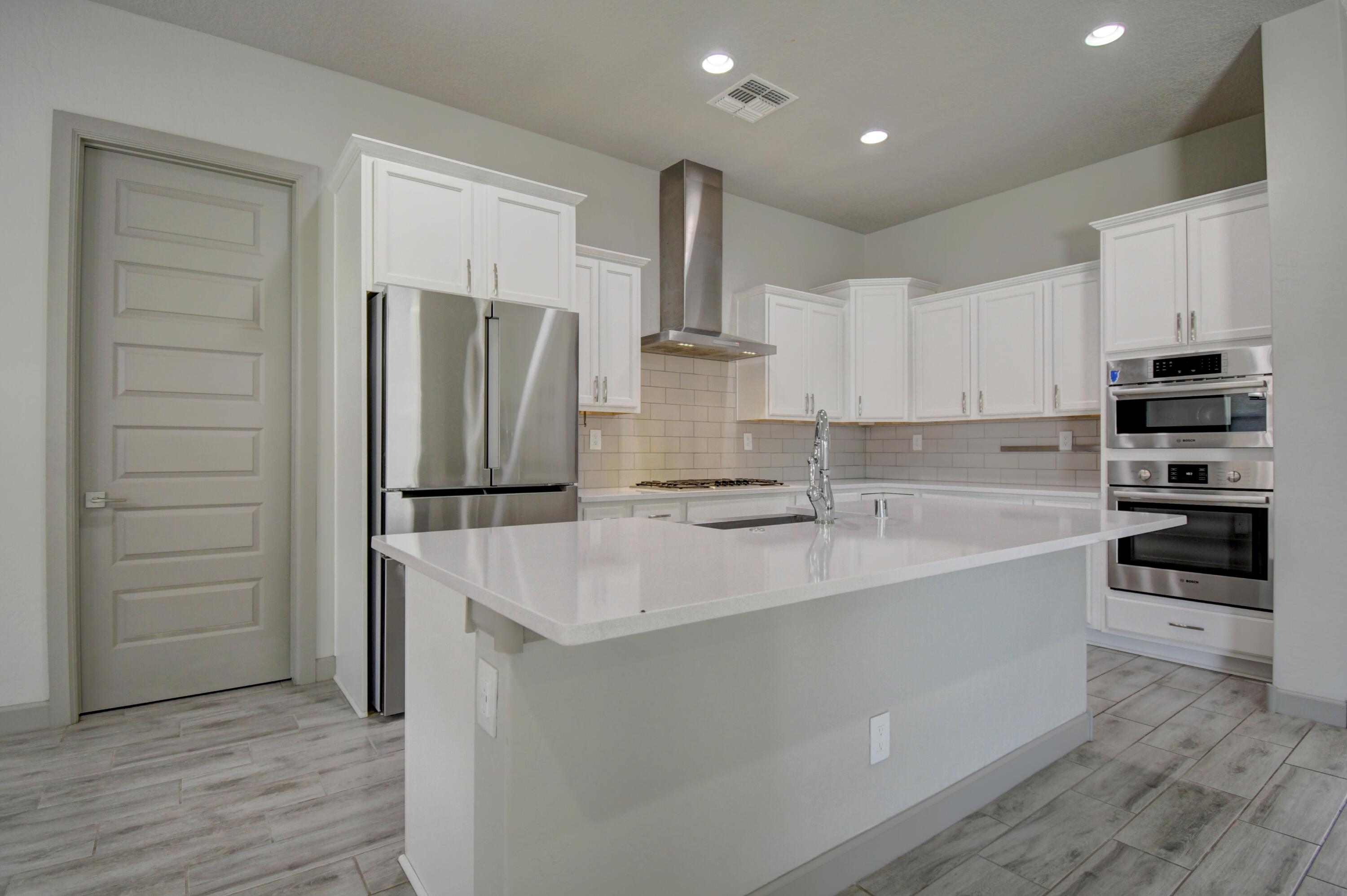 2405 Lynn Road SE