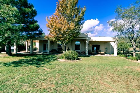 Photo of 123 Shady Oak Circle, Tijeras, NM 87059 (MLS # 1092506)