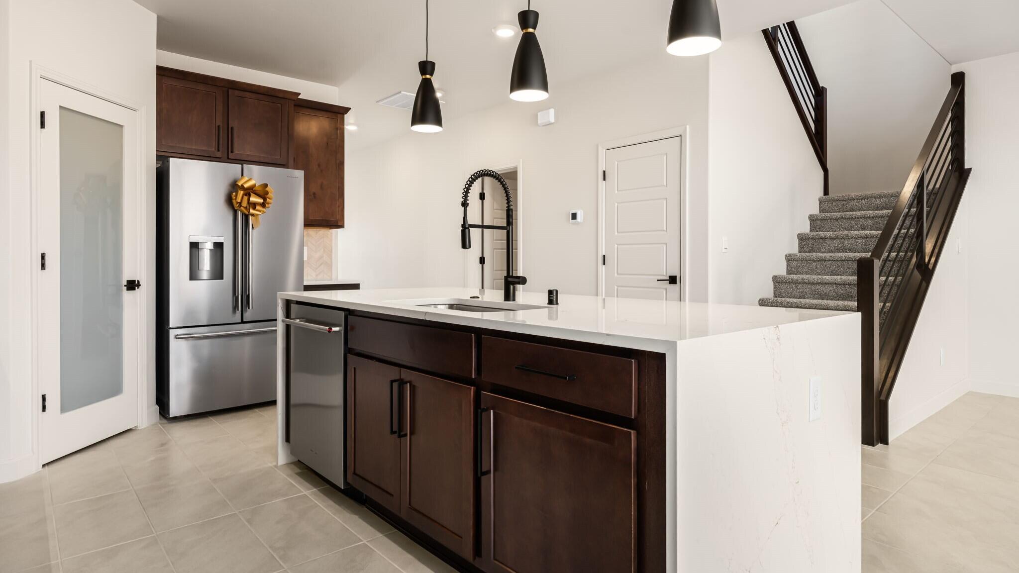 4125 Emerson Drive NE