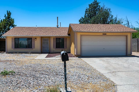 Homes For Sale - 10408 Trevino Loop<br/> Albuquerque, NM 87114
