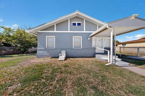 Photo of 609 N 3rd Street, Belen, NM 87002 (MLS # 1092561)