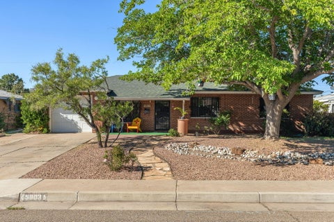 Photo of 5803 Princess Jeanne Avenue NE, Albuquerque, NM 87110 (MLS # 1112582)