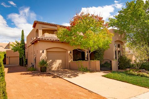 Photo of 8300 VISALIA Way NE, Albuquerque, NM 87122 (MLS # 1091969)