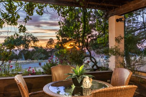 Photo of 605 Cedar Hill Road NE, Albuquerque, NM 87122 (MLS # 1103059)