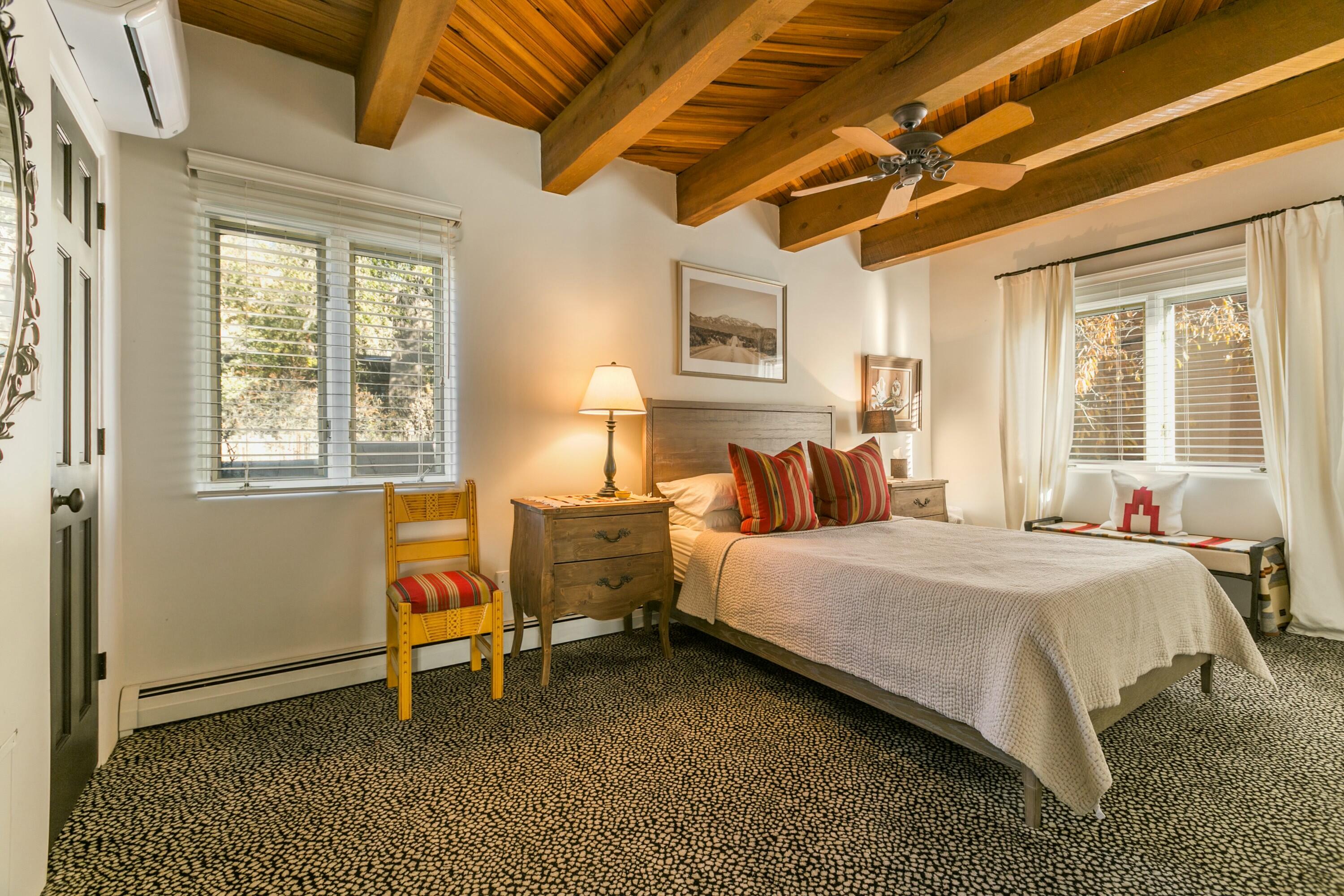 875 E Palace Avenue, Santa Fe, New Mexico image 32