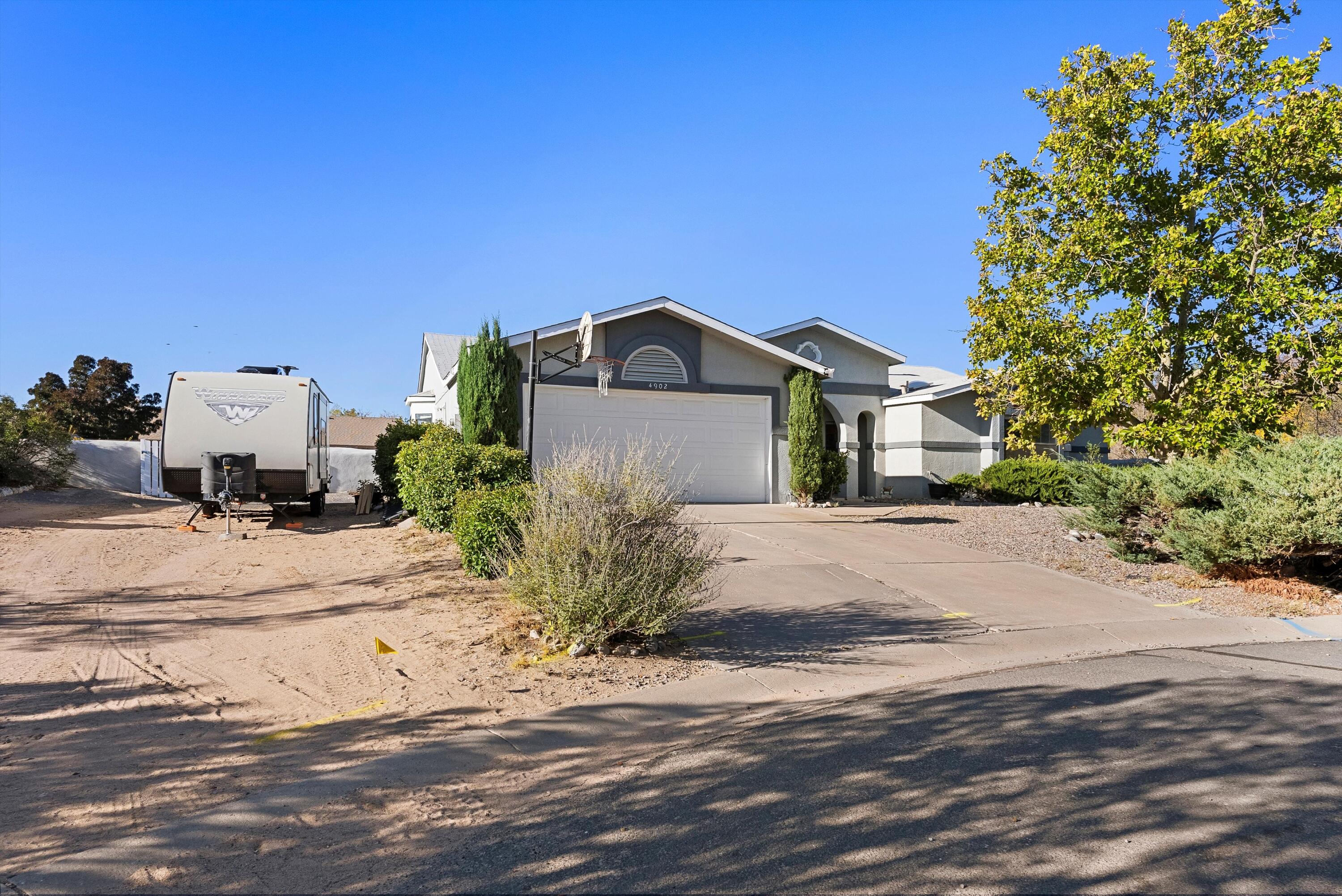 4902 La Pera Court, Rio Rancho, New Mexico image 1