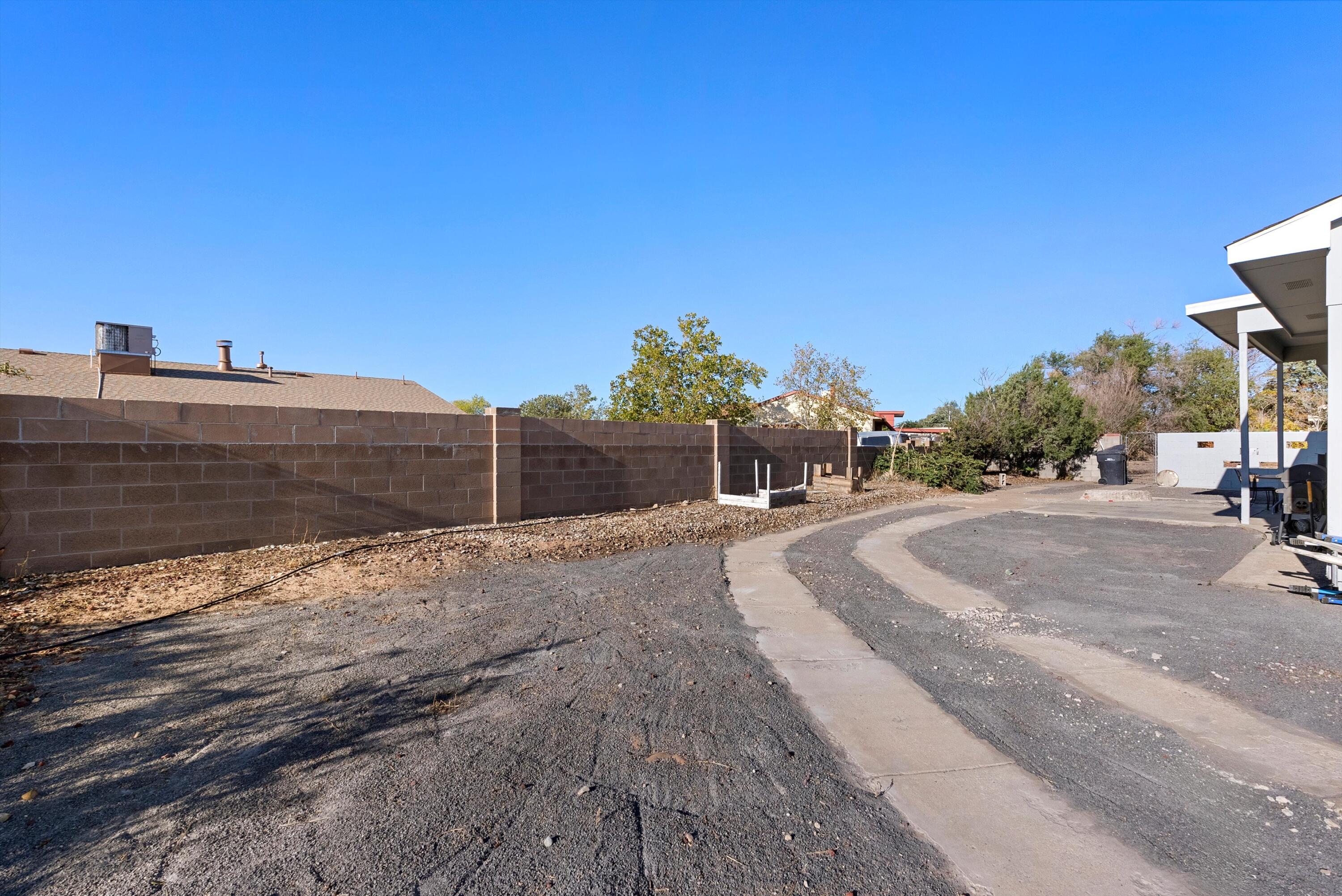 4902 La Pera Court, Rio Rancho, New Mexico image 33