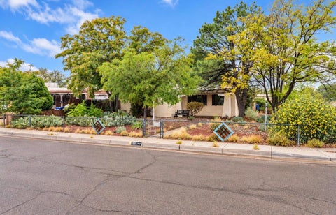 Homes For Sale - 1001 Florida Street<br/> Albuquerque, NM 87108