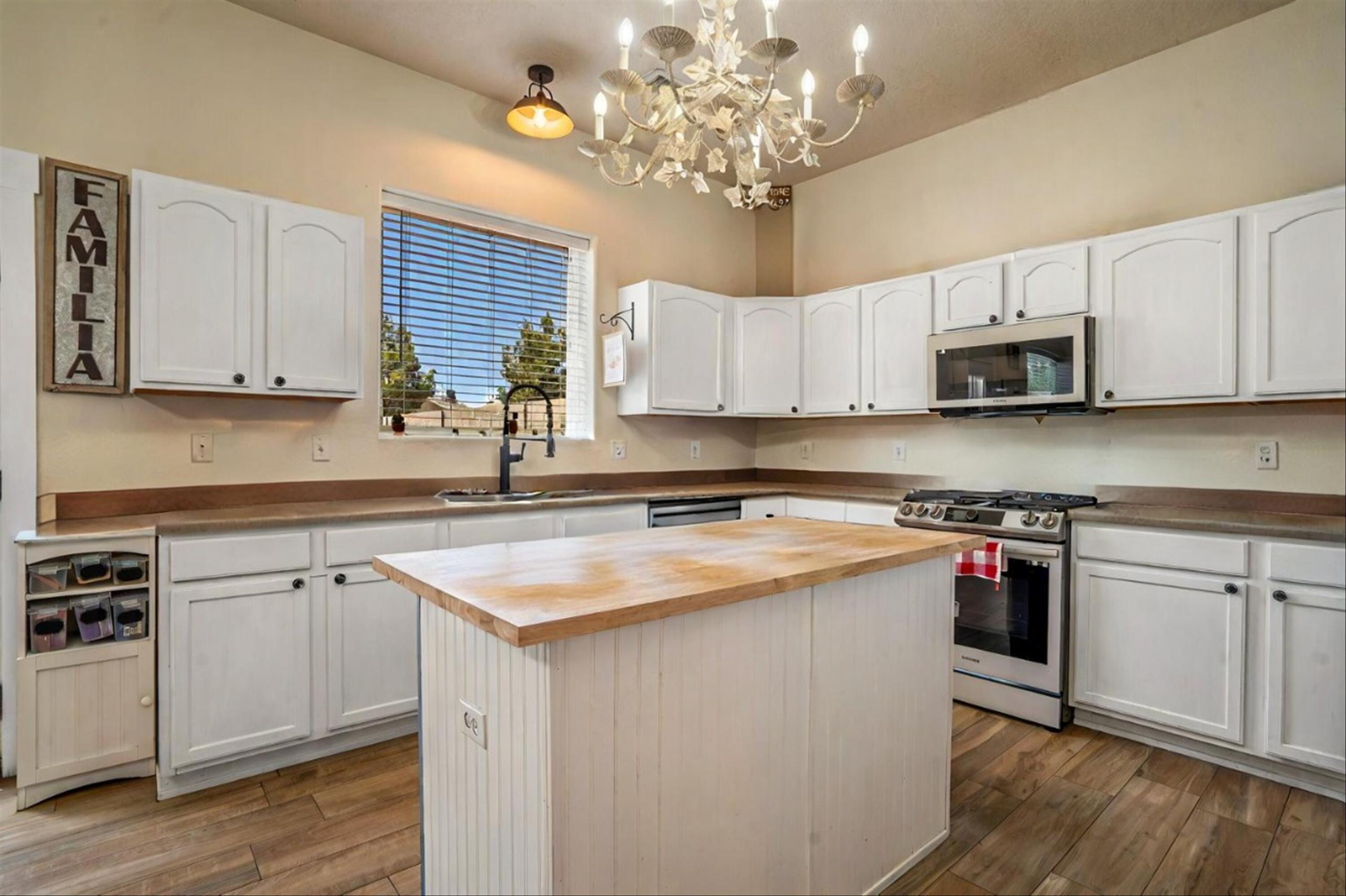 10605 Calle Merida, Albuquerque, New Mexico image 13