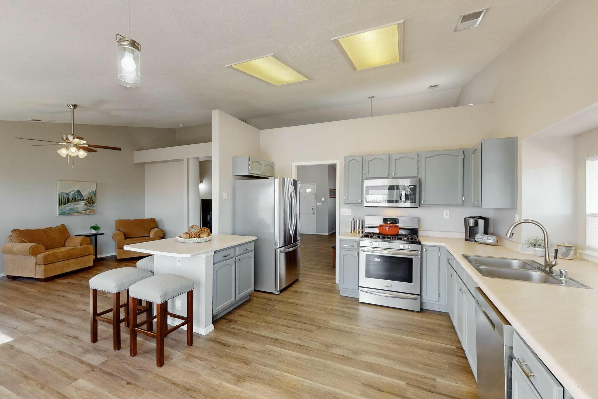 8401 Helen Hardin Street, Albuquerque, New Mexico image 13
