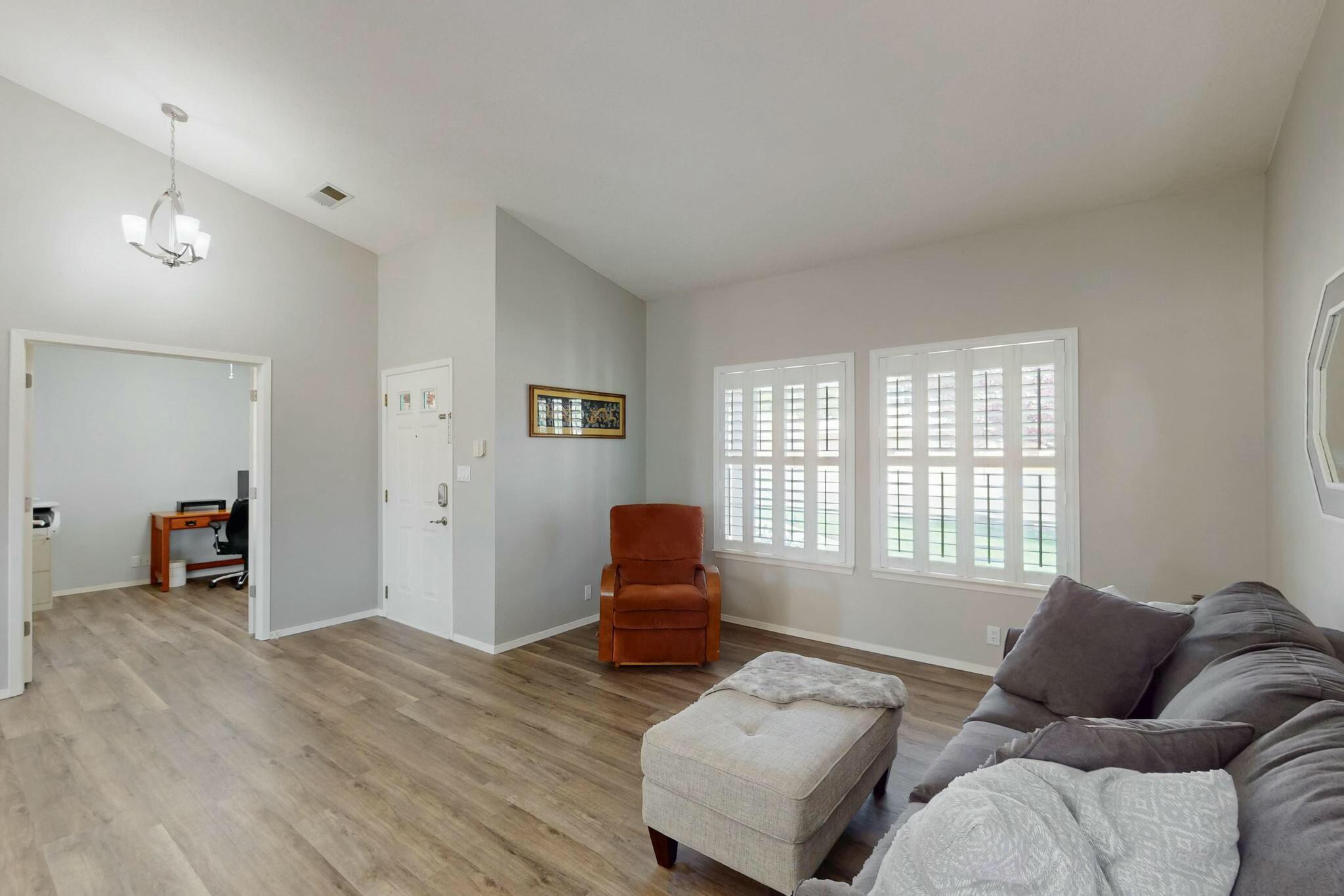 8401 Helen Hardin Street, Albuquerque, New Mexico image 3