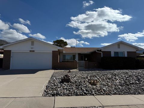 1620 MONTE LARGO Drive NE Albuquerque NM 87112