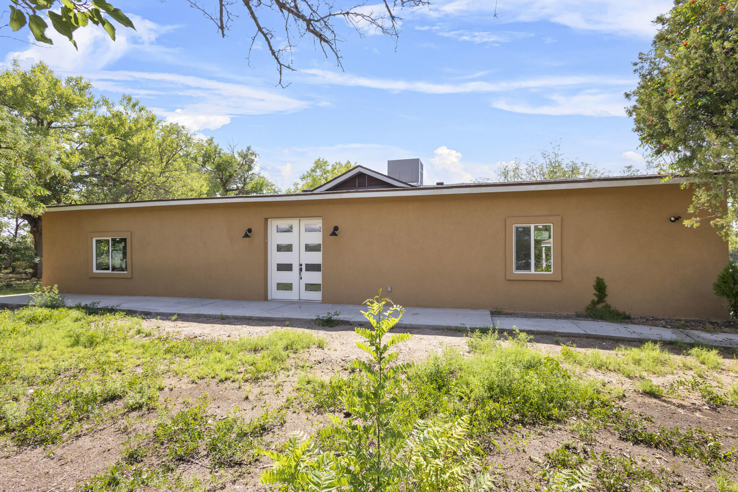View Los Lunas, NM 87031 house