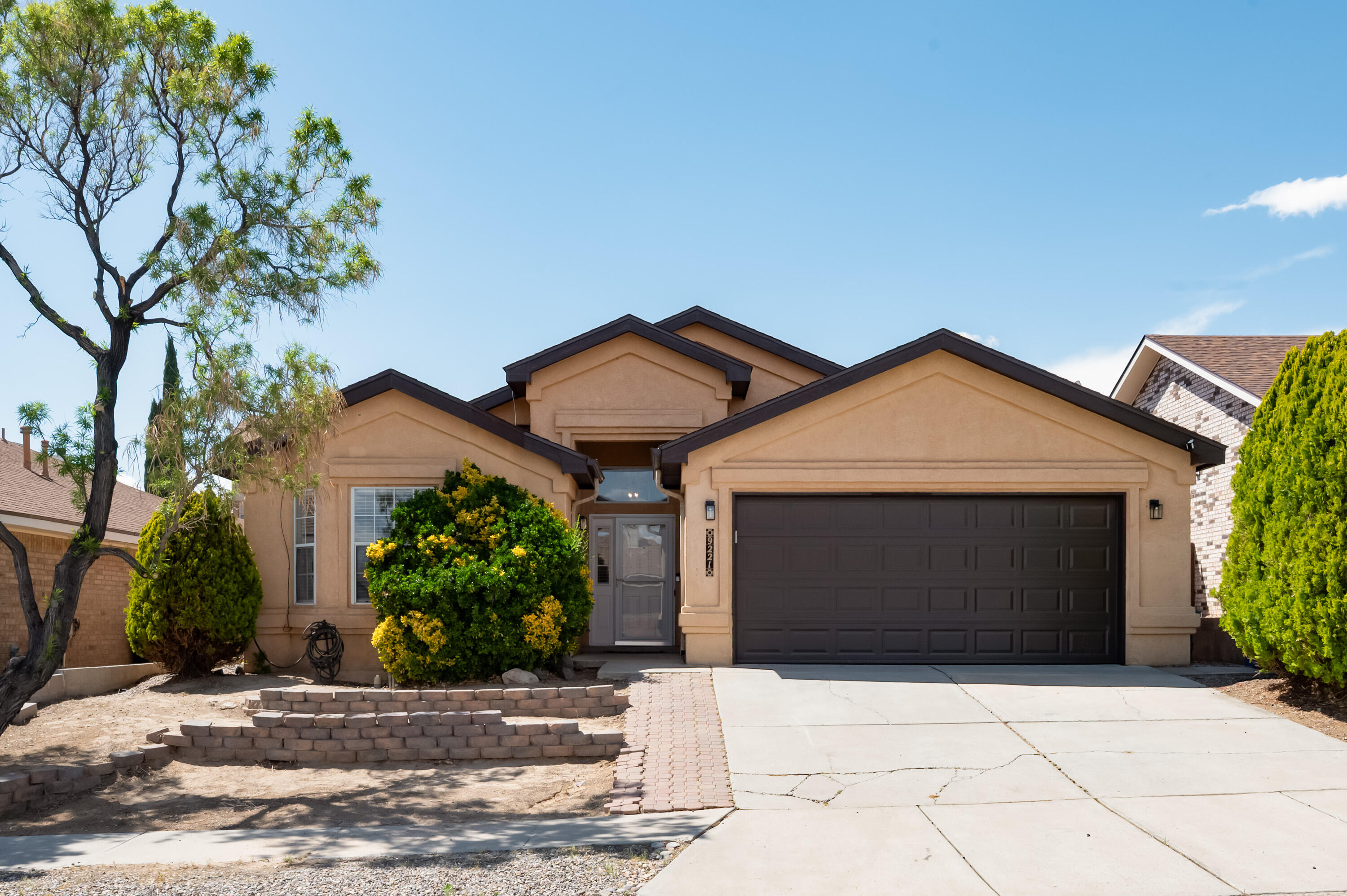 9221 Prickly Pear Street, Albuquerque, New Mexico image 1