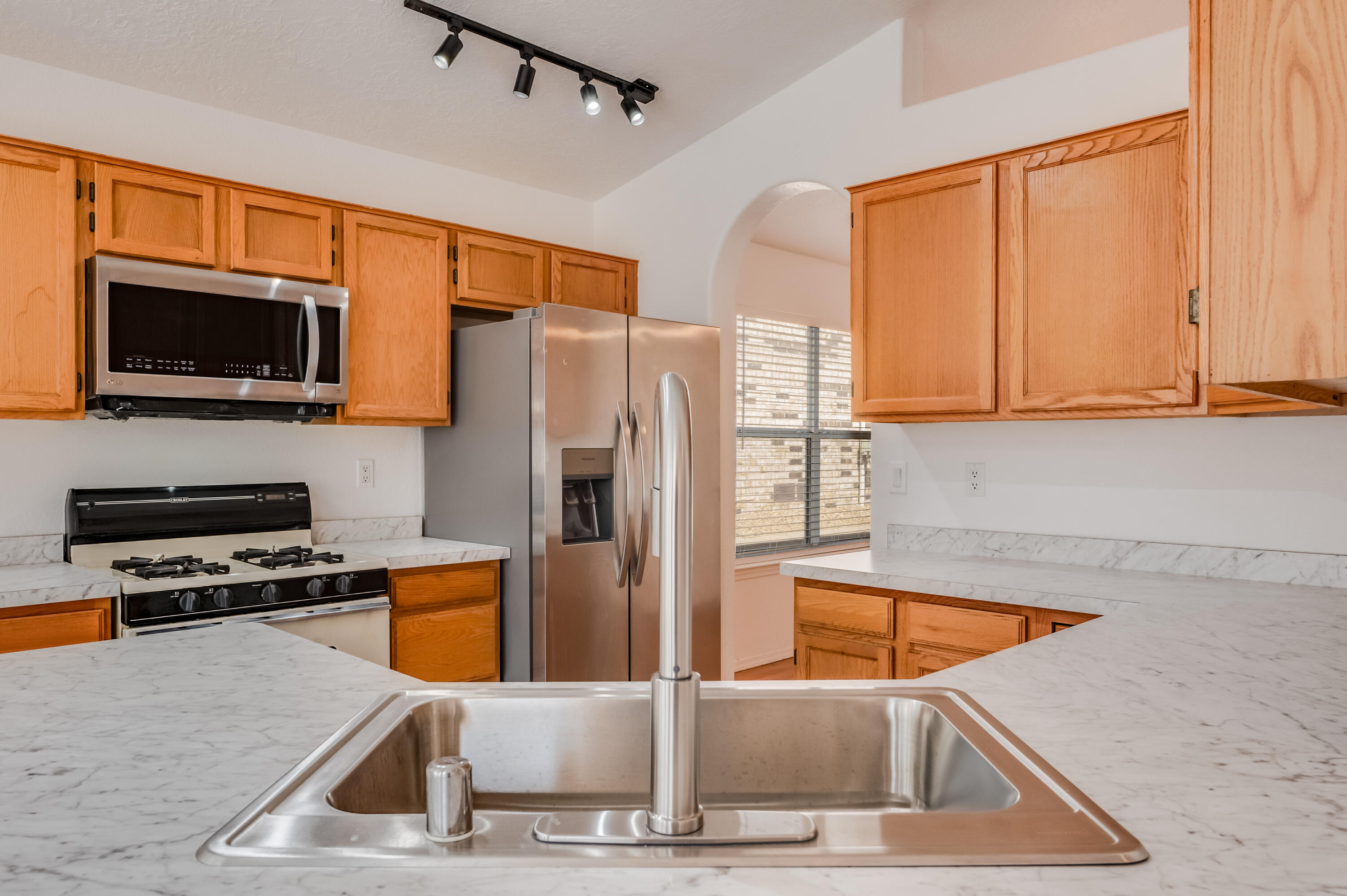 9221 Prickly Pear Street, Albuquerque, New Mexico image 20