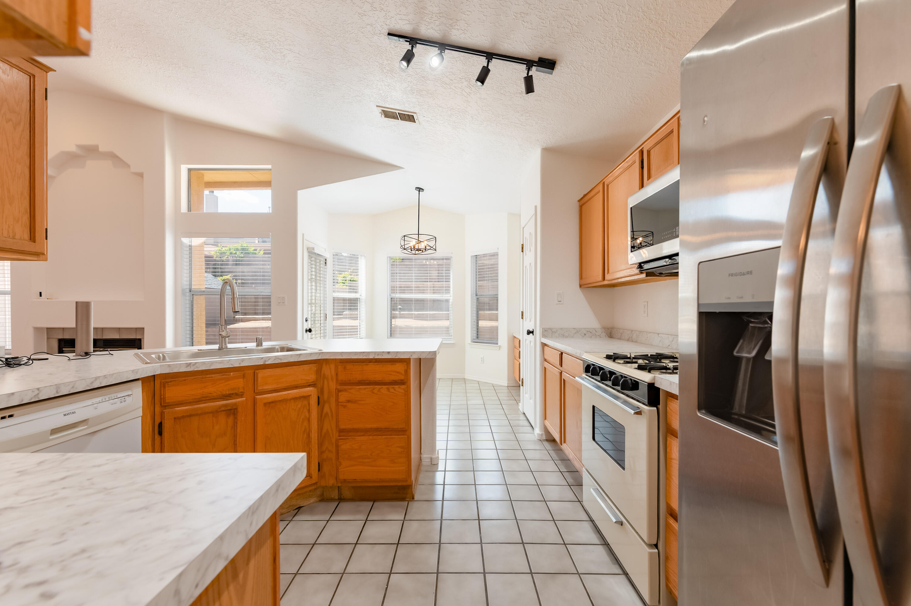 9221 Prickly Pear Street, Albuquerque, New Mexico image 21