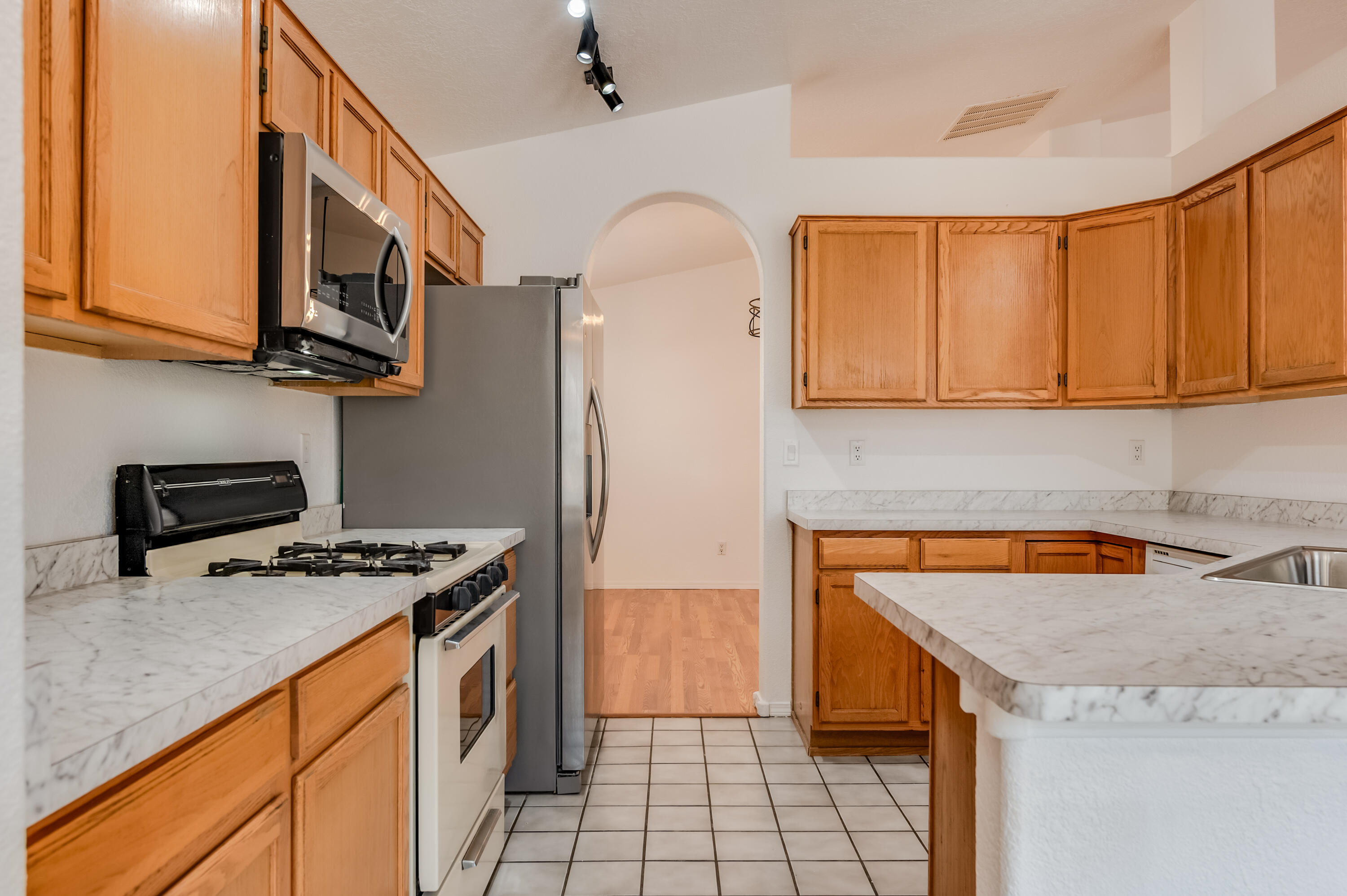 9221 Prickly Pear Street, Albuquerque, New Mexico image 9