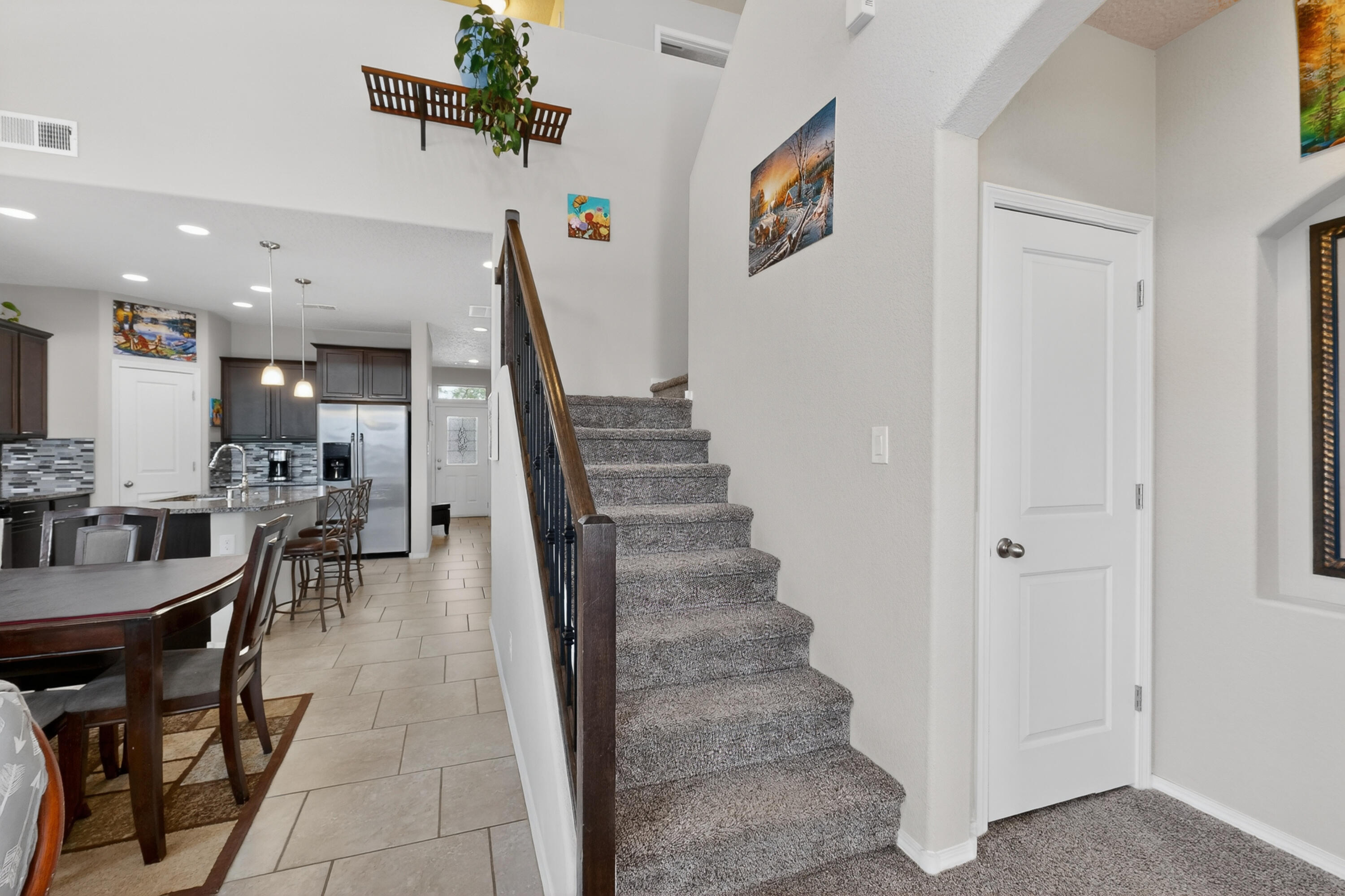 6812 Tempe Avenue NW