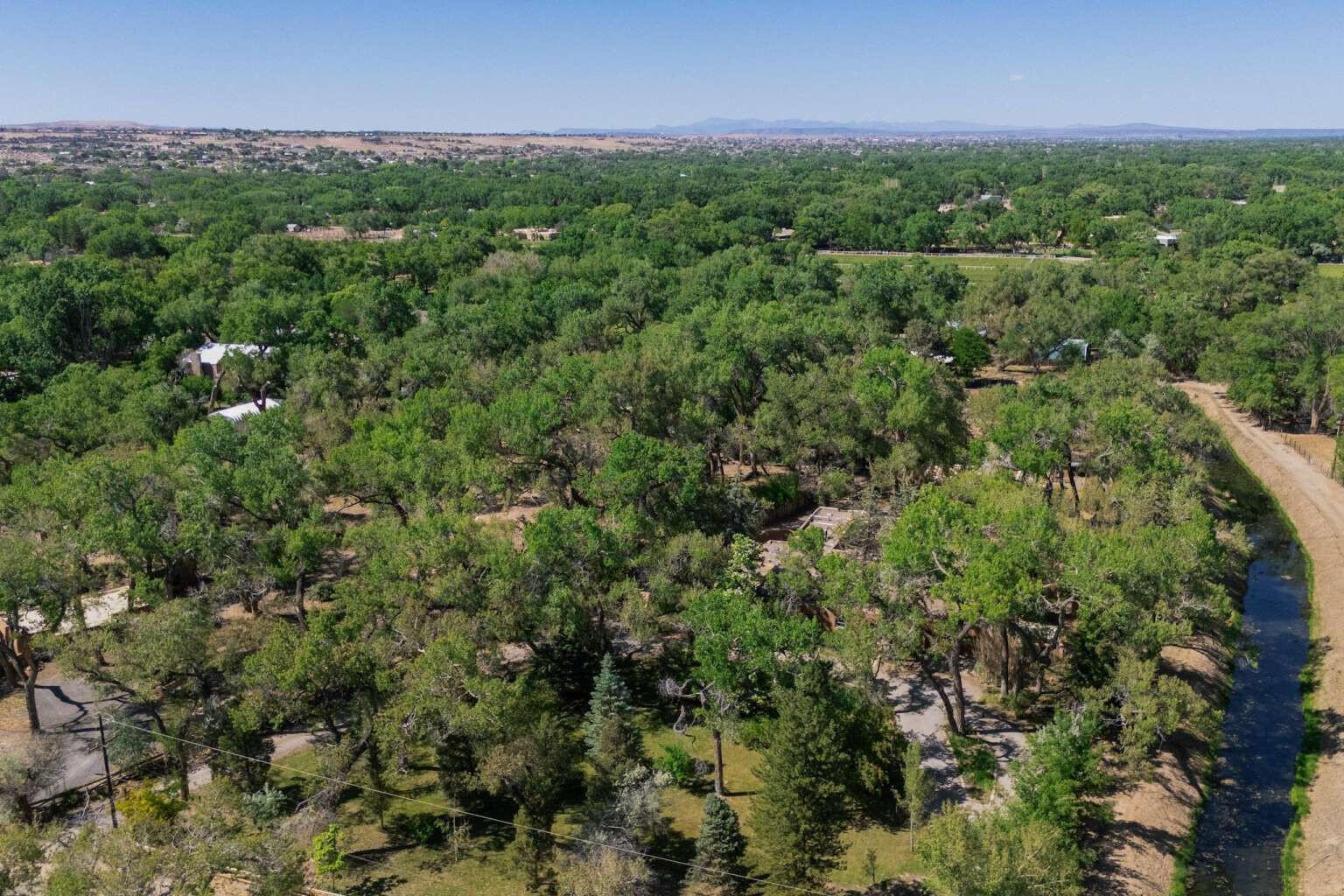 147 Via Oreada, Corrales, New Mexico image 47