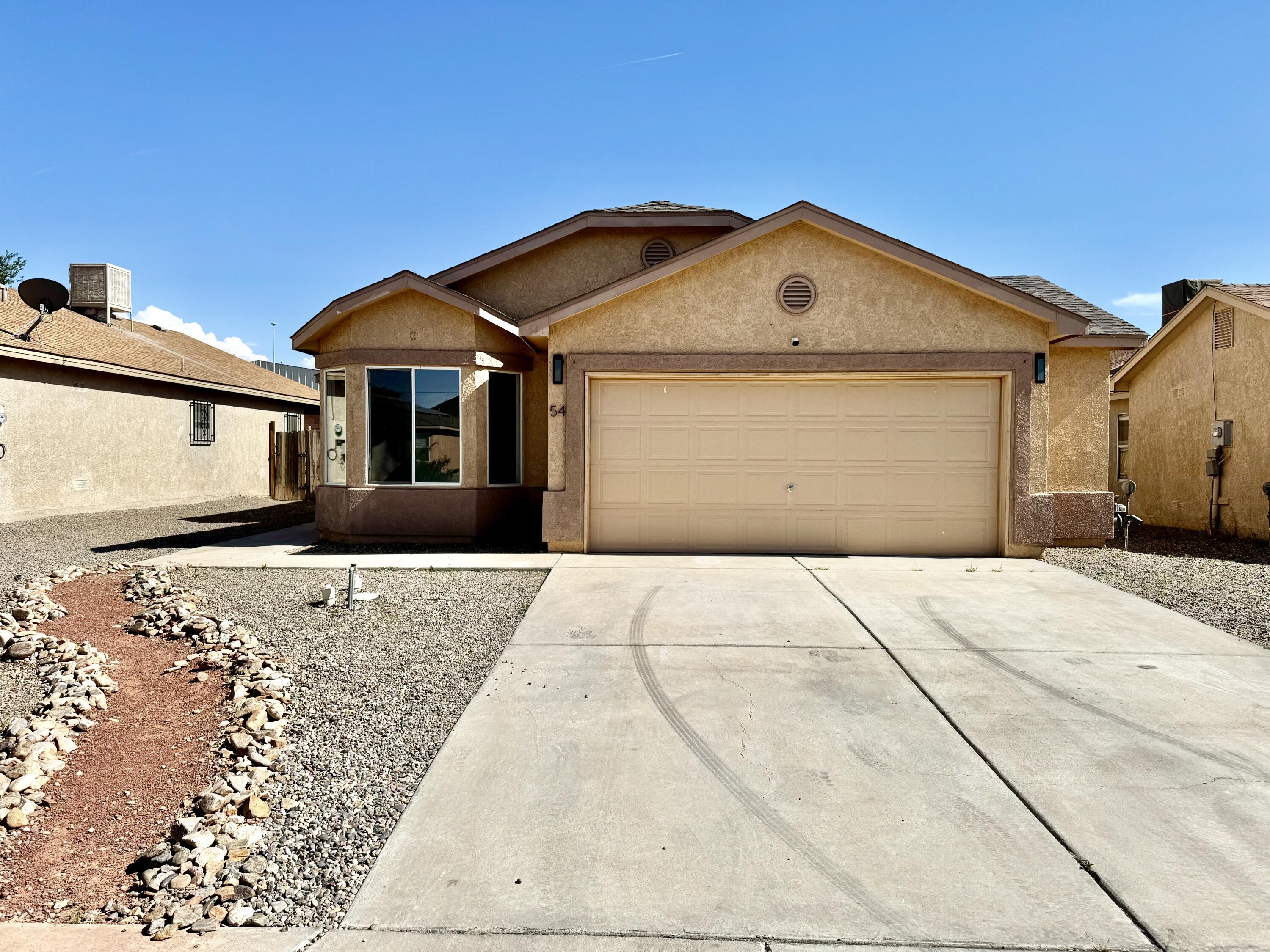 54 Avenida Jardin, Los Lunas, New Mexico image 1