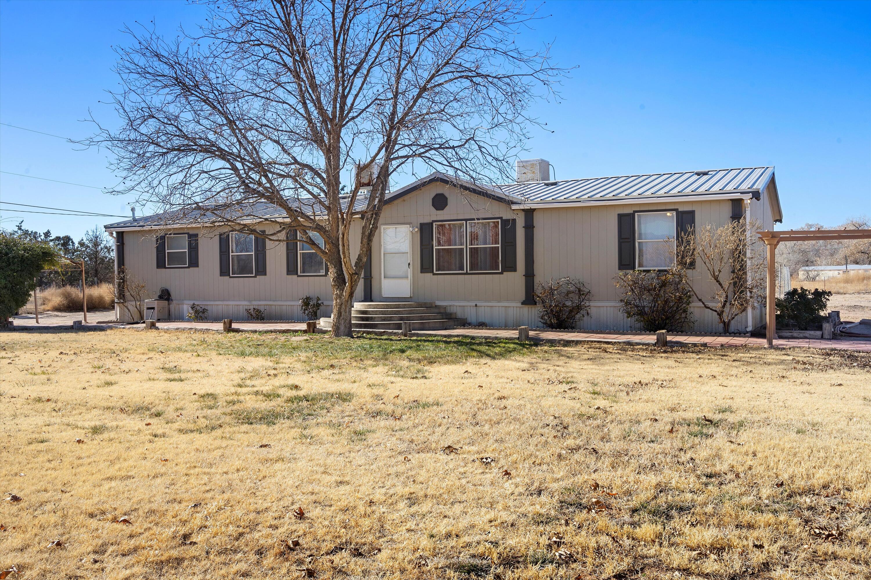 42 Jason Road, Los Lunas, New Mexico image 2