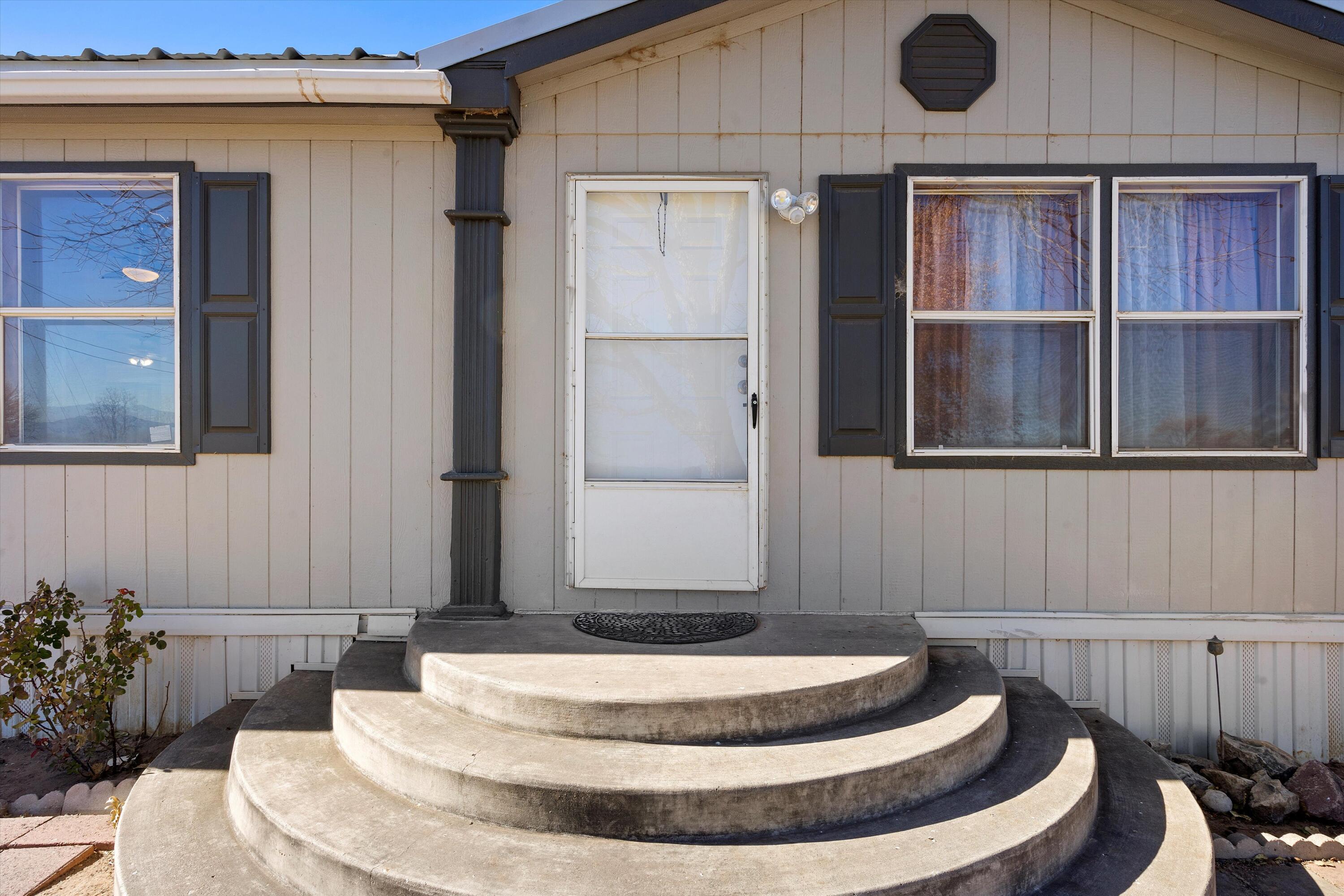 42 Jason Road, Los Lunas, New Mexico image 9