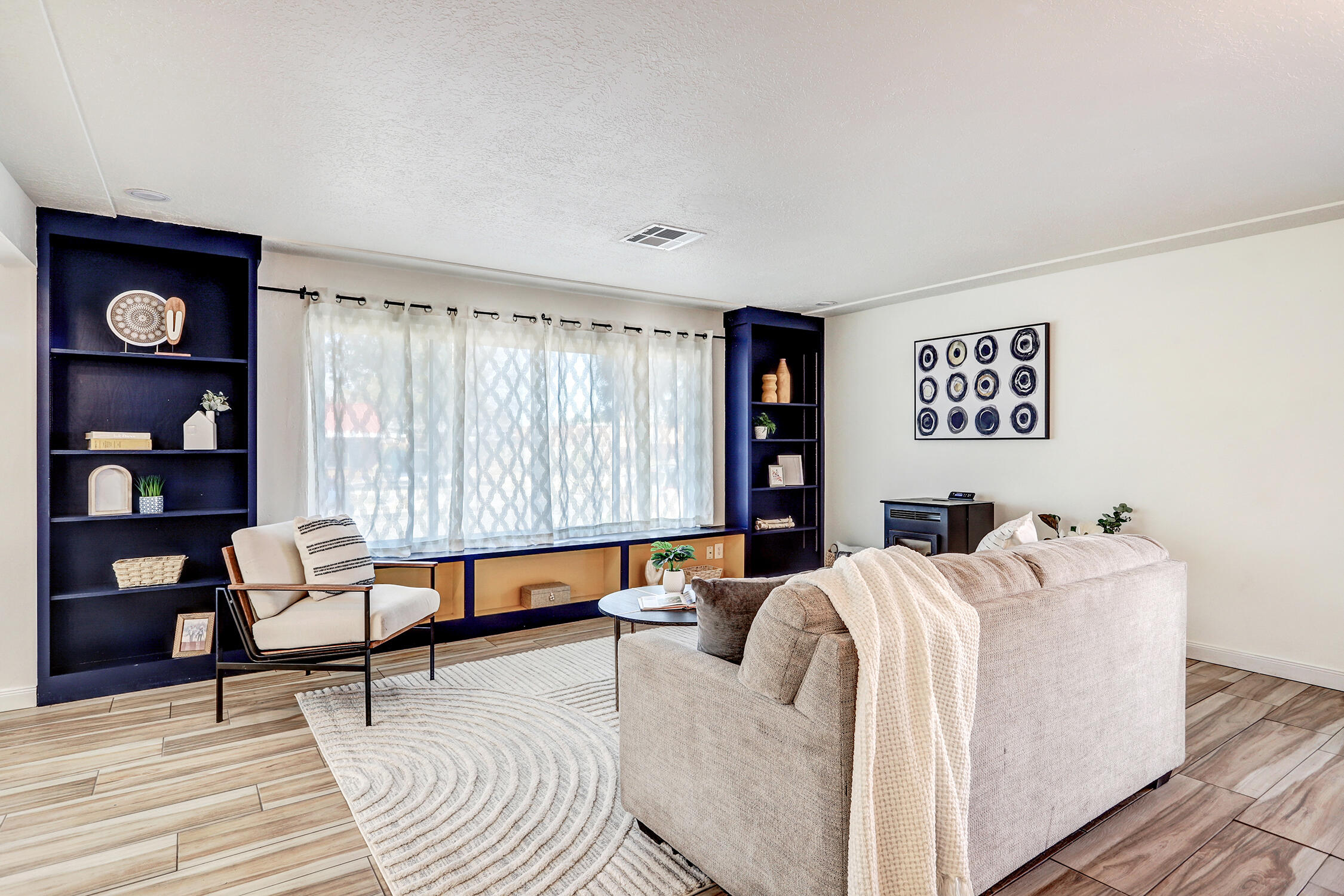 3420 Candlelight Drive NE