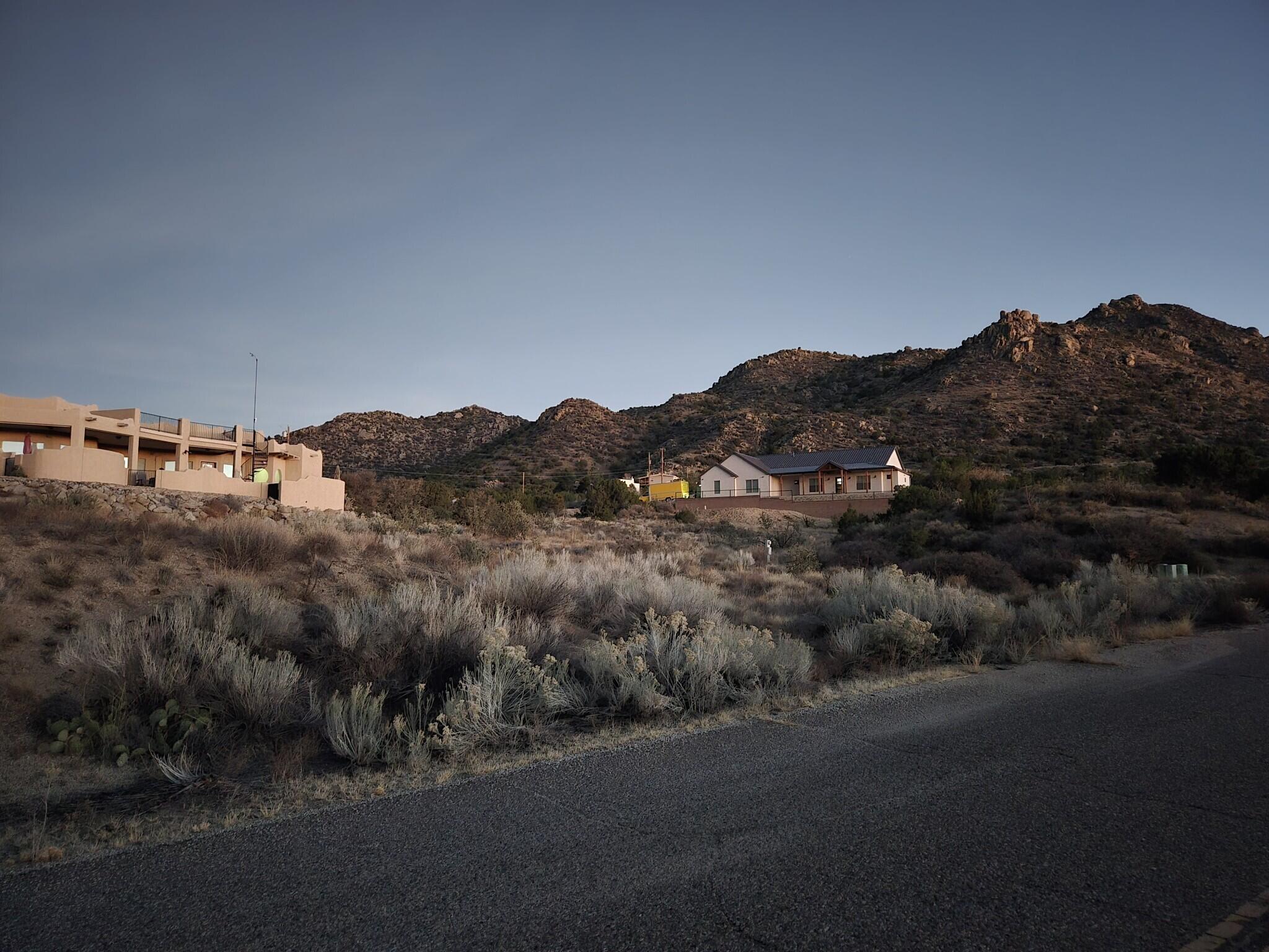 Silver Hills Lane Se Lane, Albuquerque, New Mexico image 6