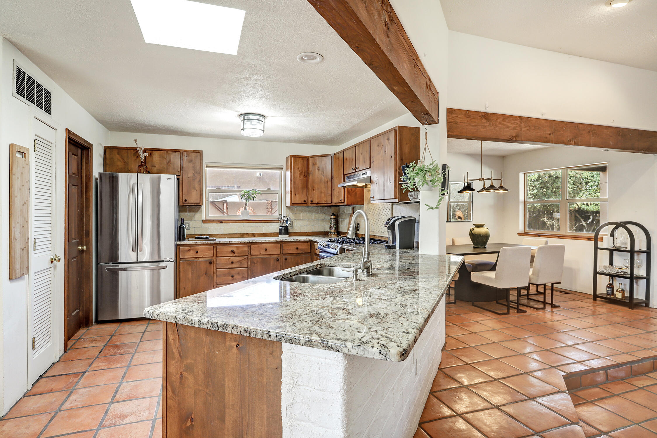 4917 College Heights Drive, Albuquerque, New Mexico image 5