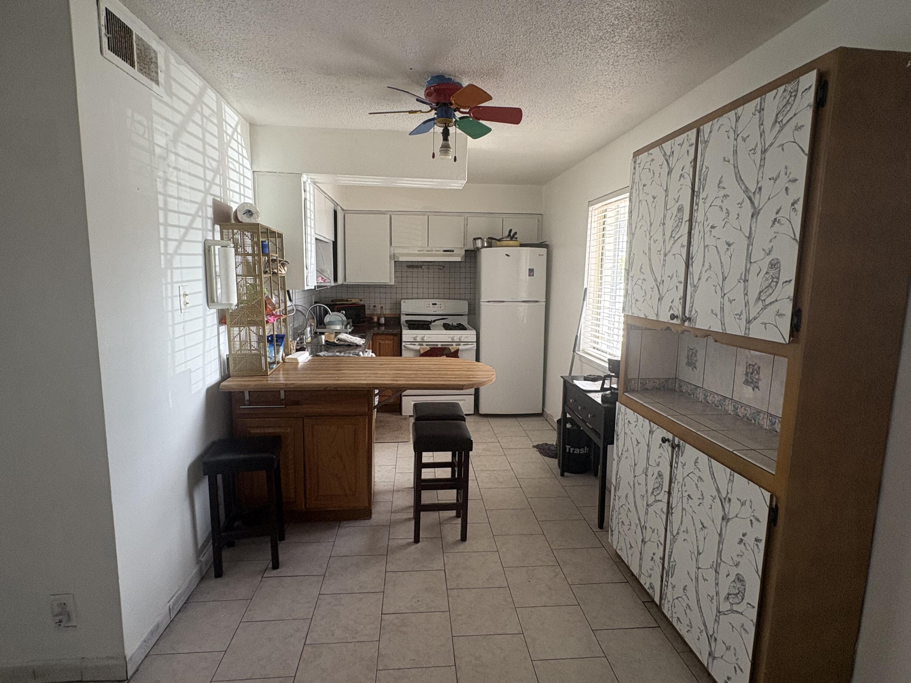 3931 Ortiz Court NE APT B