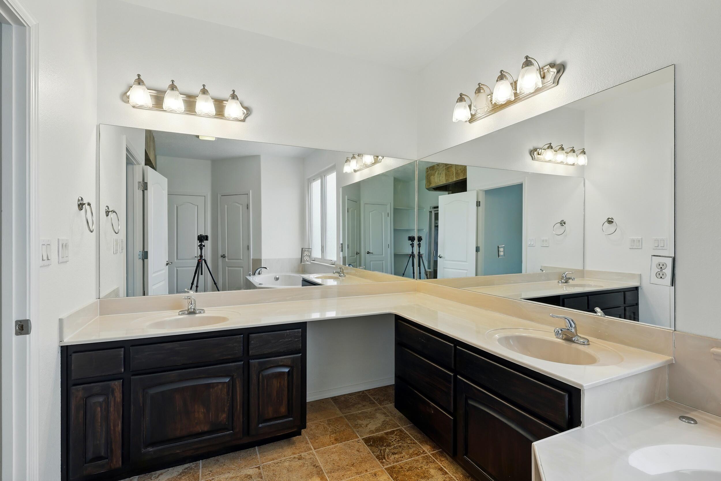 2061 Blaylock Lane, Los Lunas, New Mexico image 35