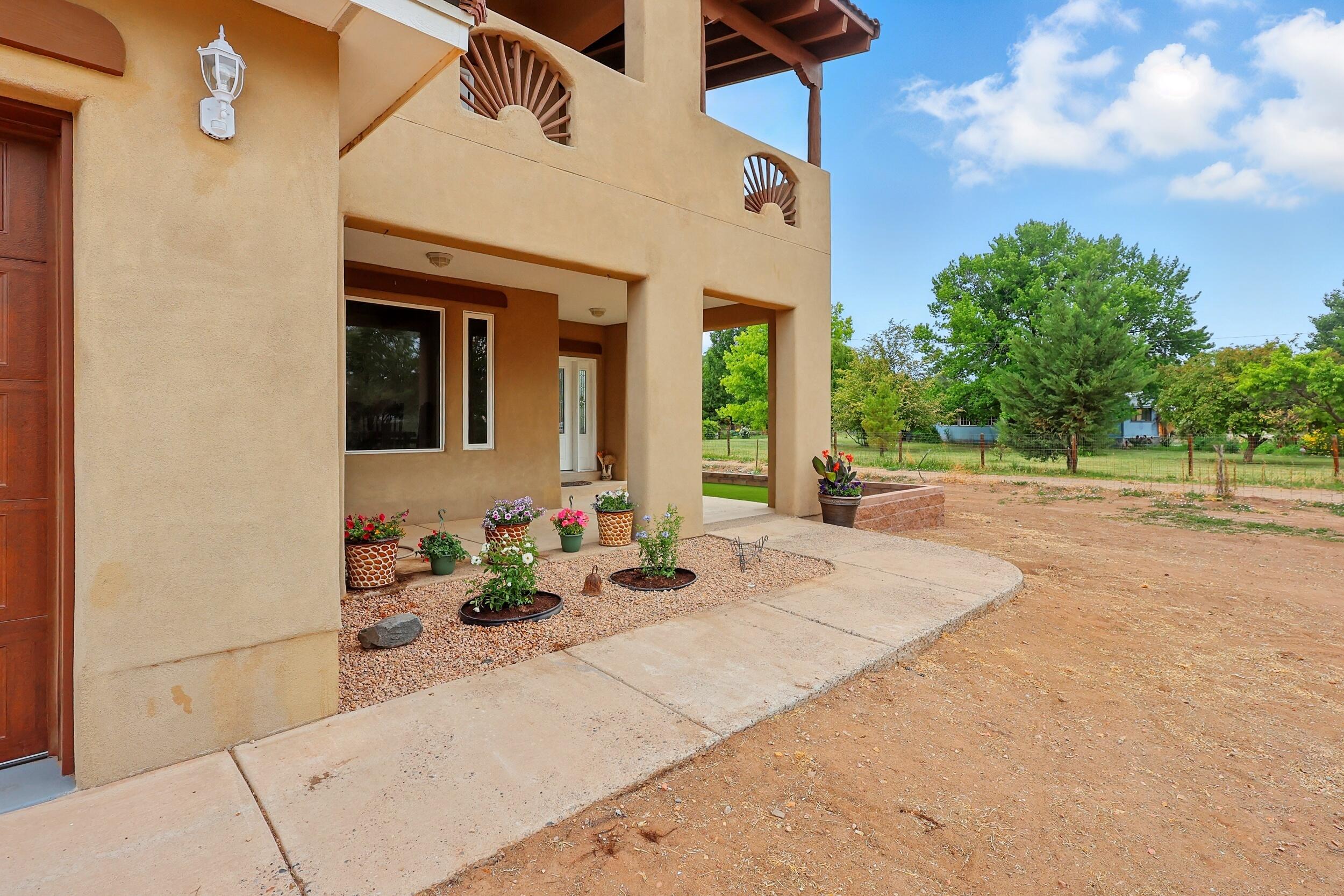 2061 Blaylock Lane, Los Lunas, New Mexico image 5