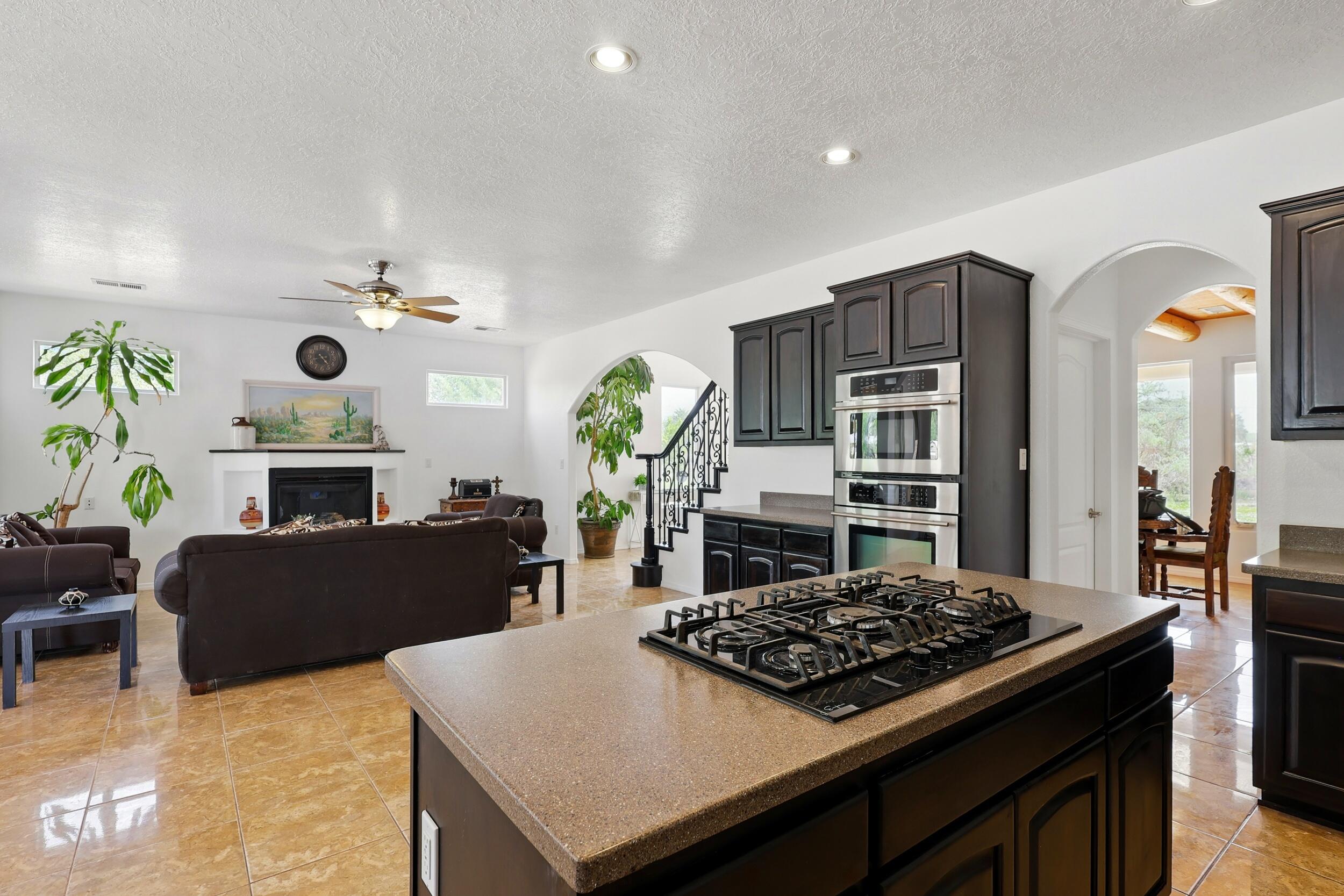 2061 Blaylock Lane, Los Lunas, New Mexico image 15