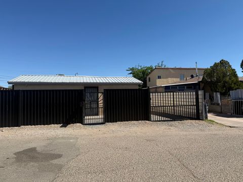 Photo of 3201 Gonzales Road SW, Albuquerque, NM 87105 (MLS # 1102778)