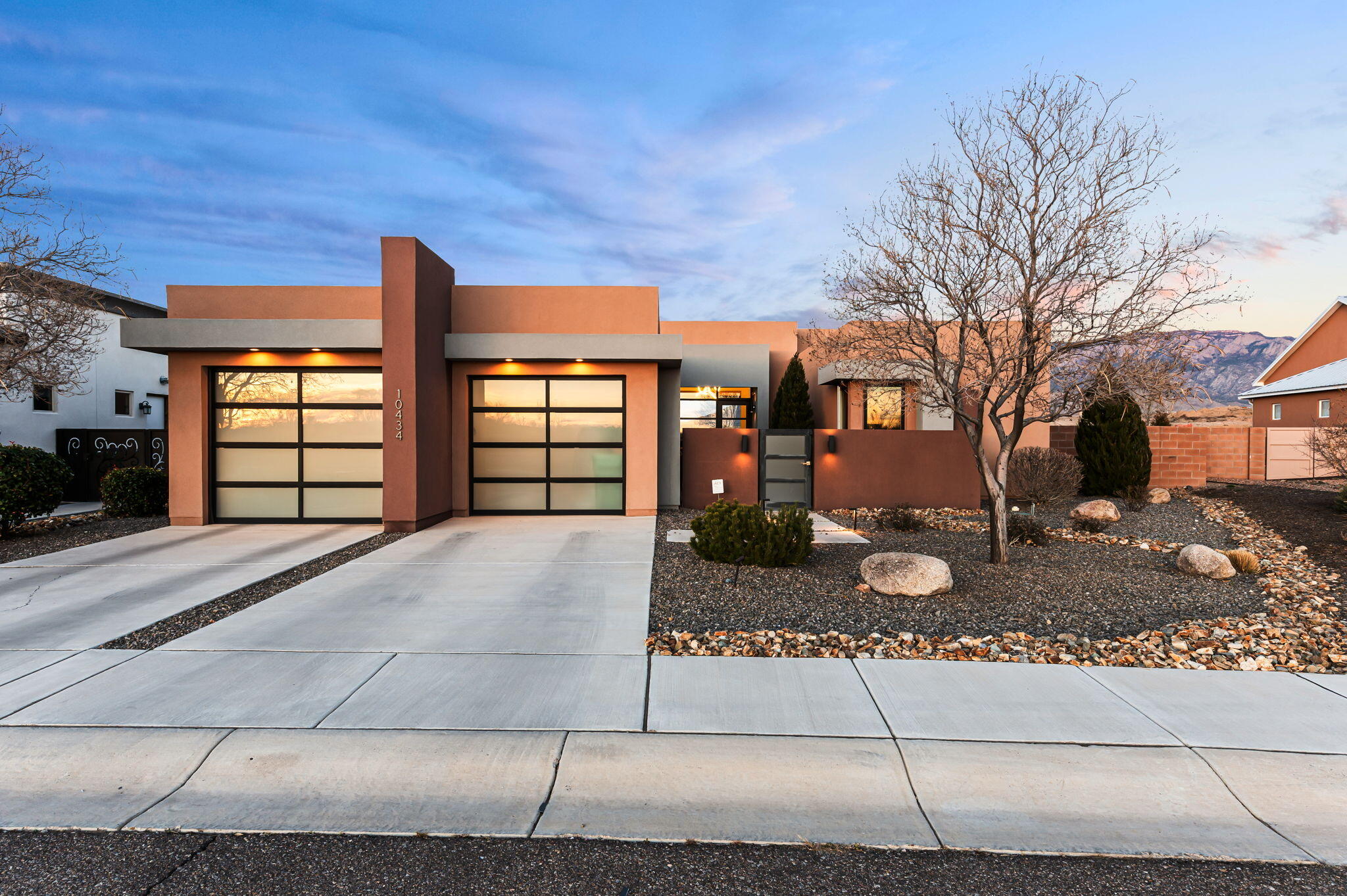 10434 Amara Vista Court NE