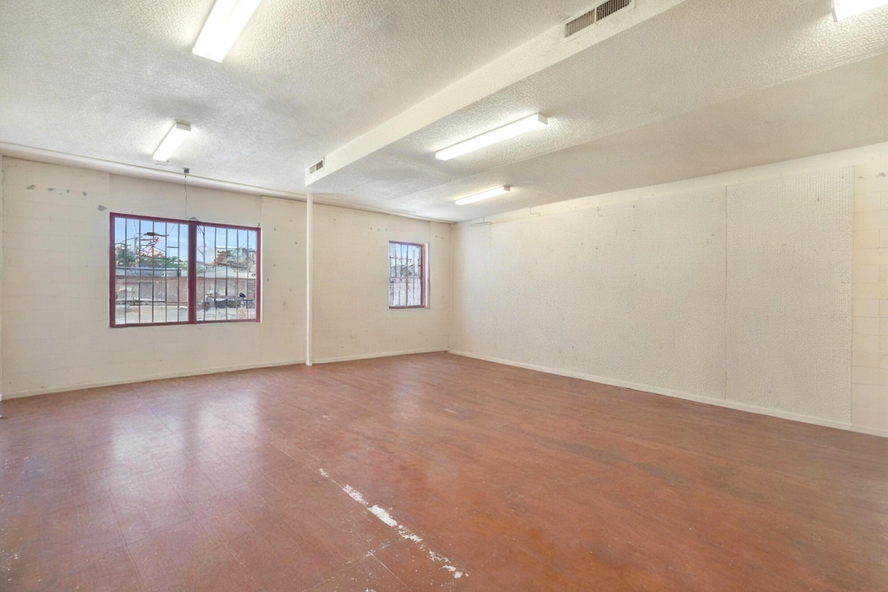 3907 CENTRAL Avenue 3907 NE