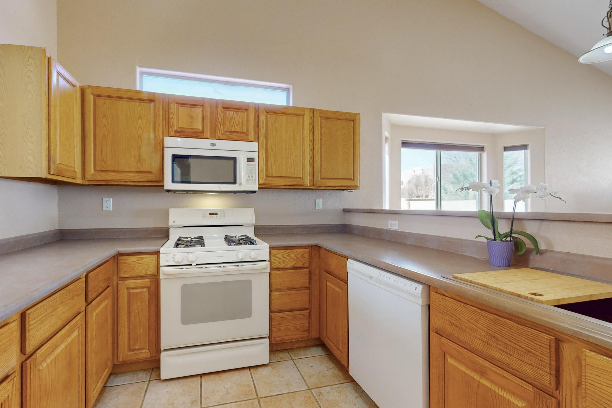 4323 Boton De Oro Road, Albuquerque, New Mexico image 3